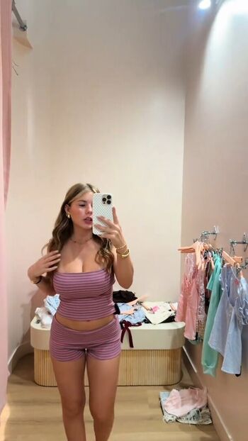 Ariana White