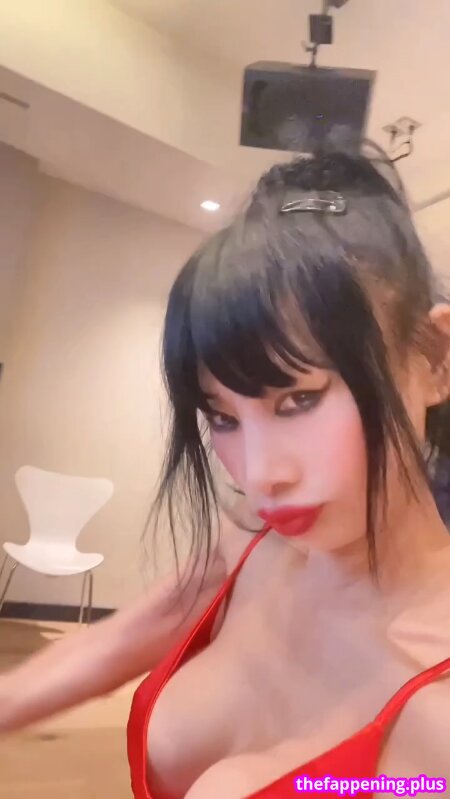 Bai Ling