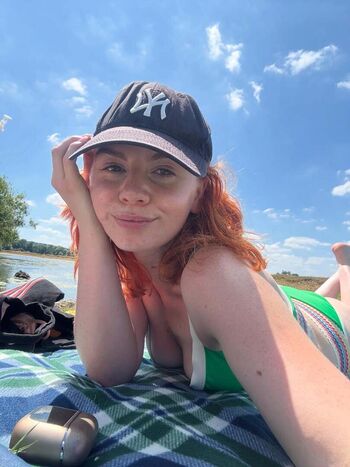 _bettydouglas_