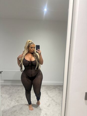 Chloe Amber