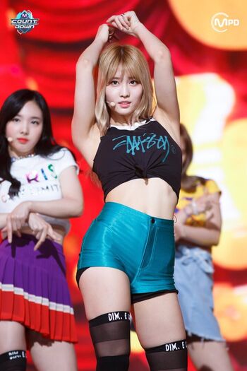 Hirai Momo