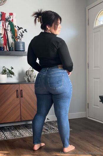 jadehascake_free
