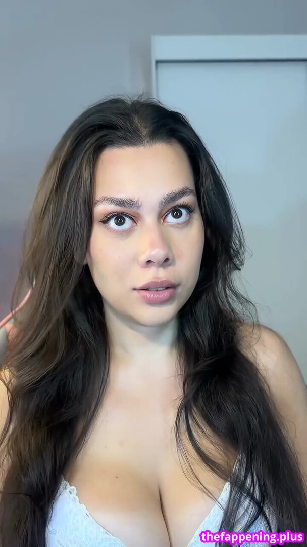 Julia_alvarengaa