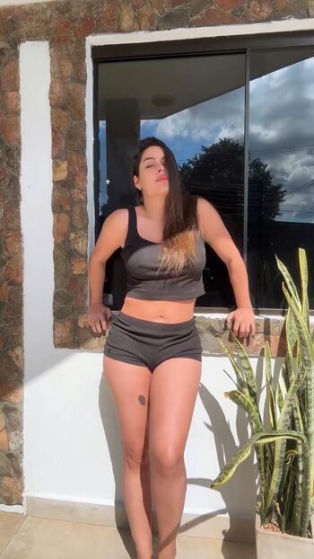 Larissa Riquelme