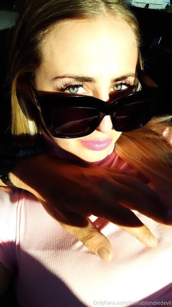 latinablondiedevil