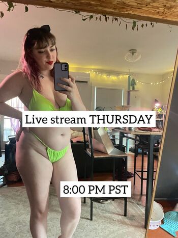 lilpinkalien