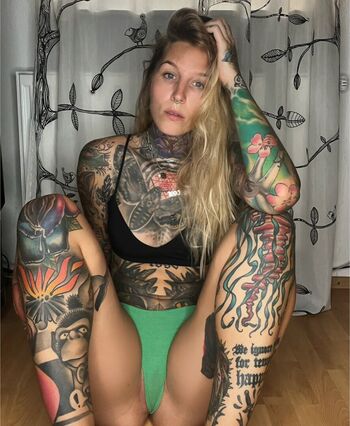 Lisa RocketCock