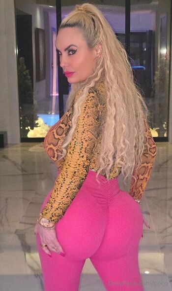 Nicole 