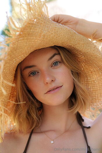 Willow Hand