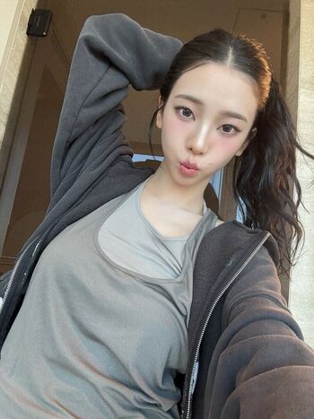 WomenK-pop